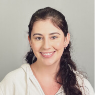 Sophie Scheiner headshot 1